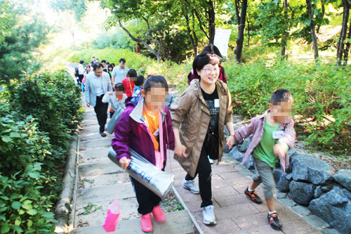 구세군지역아동복지센터와 함께 서울 성곽 길 숲 체험